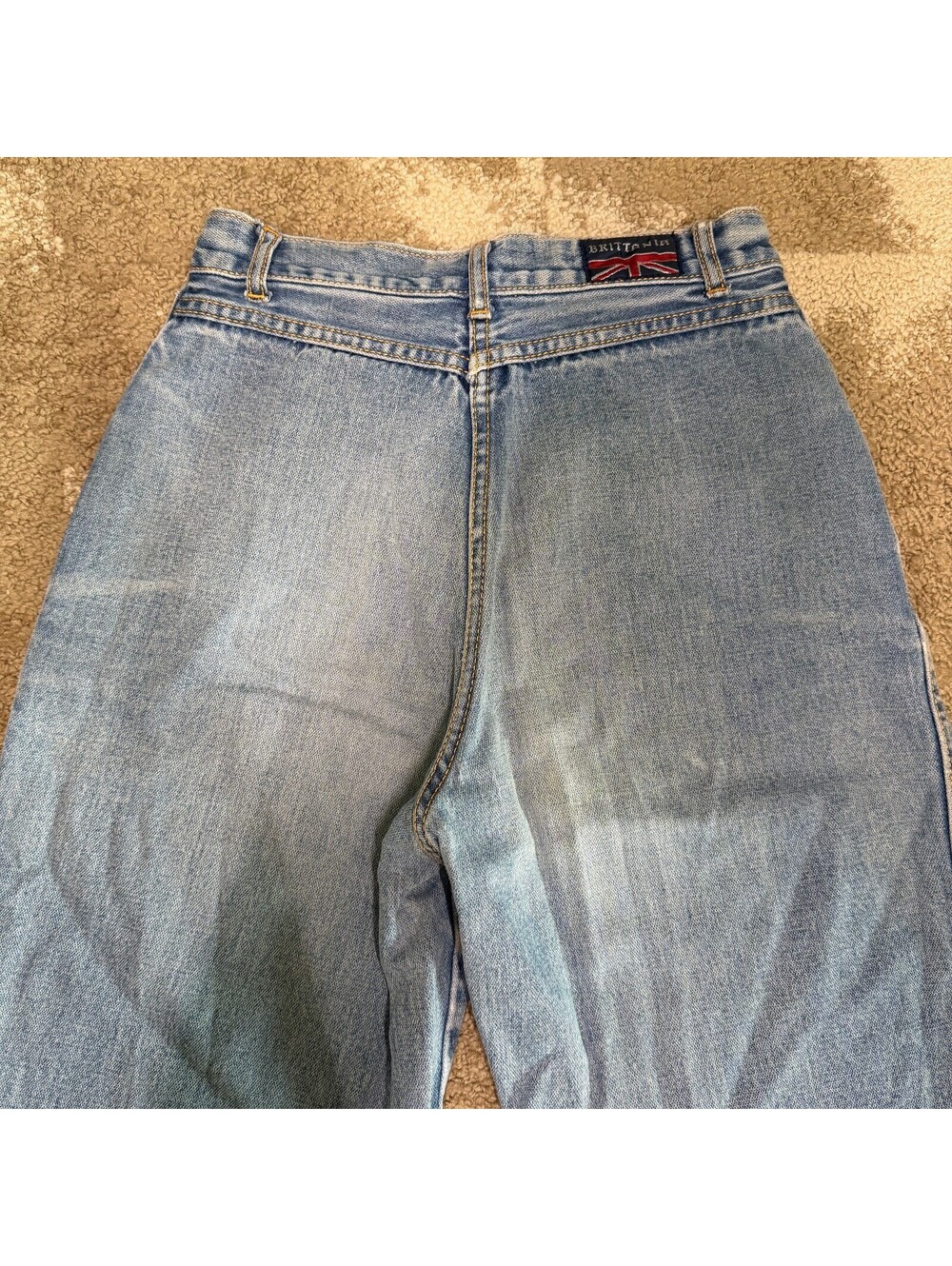 Vintage Brittania High Waisted Jeans Pleated Front Tapered Leg Light Wash 90s